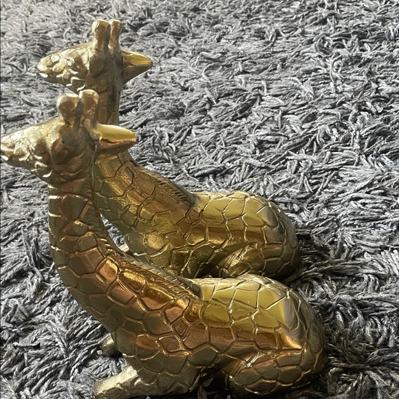 Set of 2 Gold Giraffe Figurines home decor - Picture 6 of 8